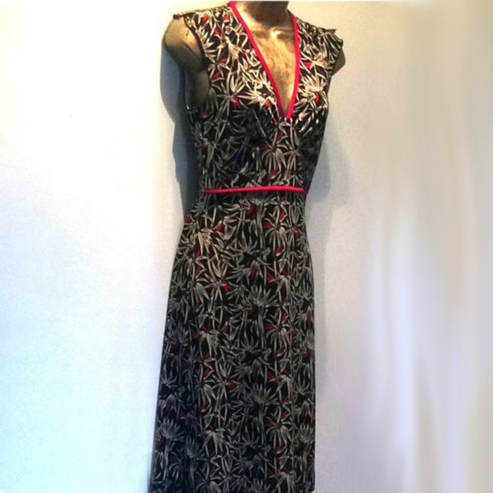 🐞 Sleeveless V-neck Bamboo Print Red & Black Dress